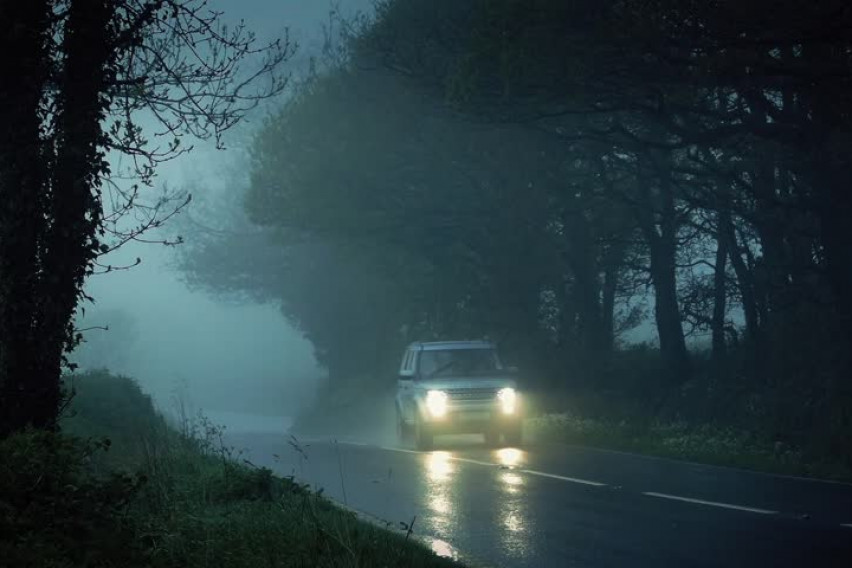 Seori running through the. Running through the night. Девушка бежит в лесу. Seori fairy tale обложка трека. Running through the night.