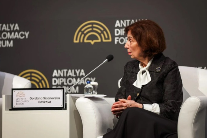 Сиљановска-Давкова во Анталија: Потребна е длабока реформа на ОН и на Европската Унија