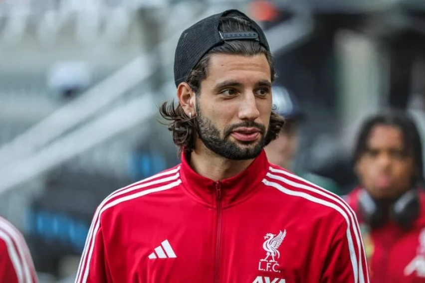 Собослај нема намера да го напушта Ливерпул