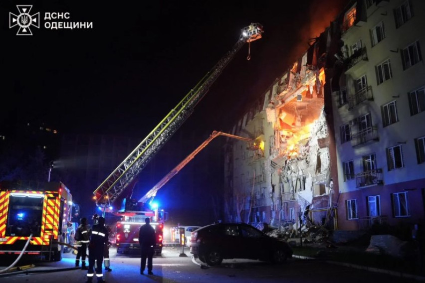 [Вознемирувачко] Ужасен руски напад врз Одеса: убиени се мајка и ќерка, снимките се морничави