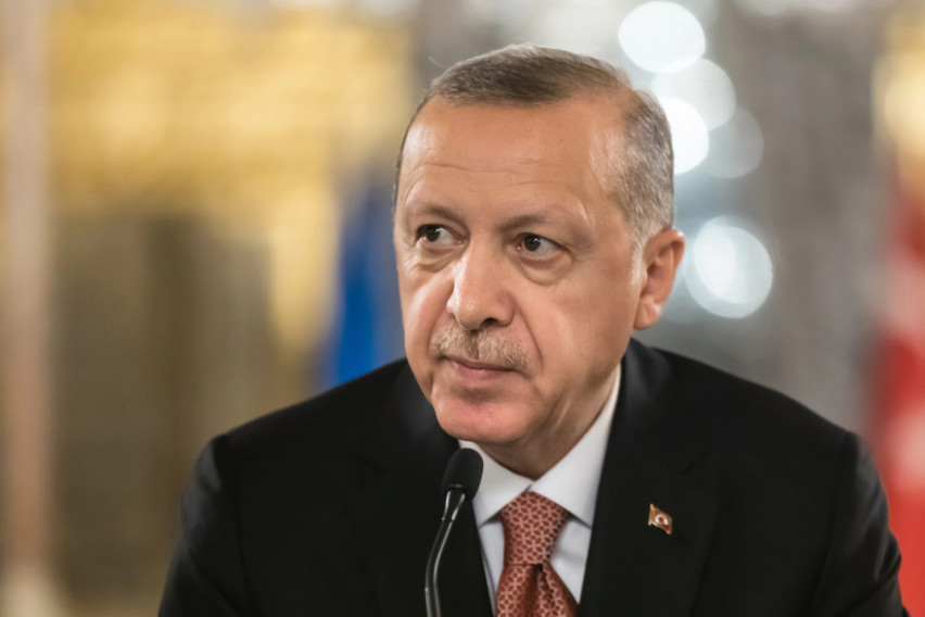 Ердоган најави построги закони за оружје по трагедијата во училиштата