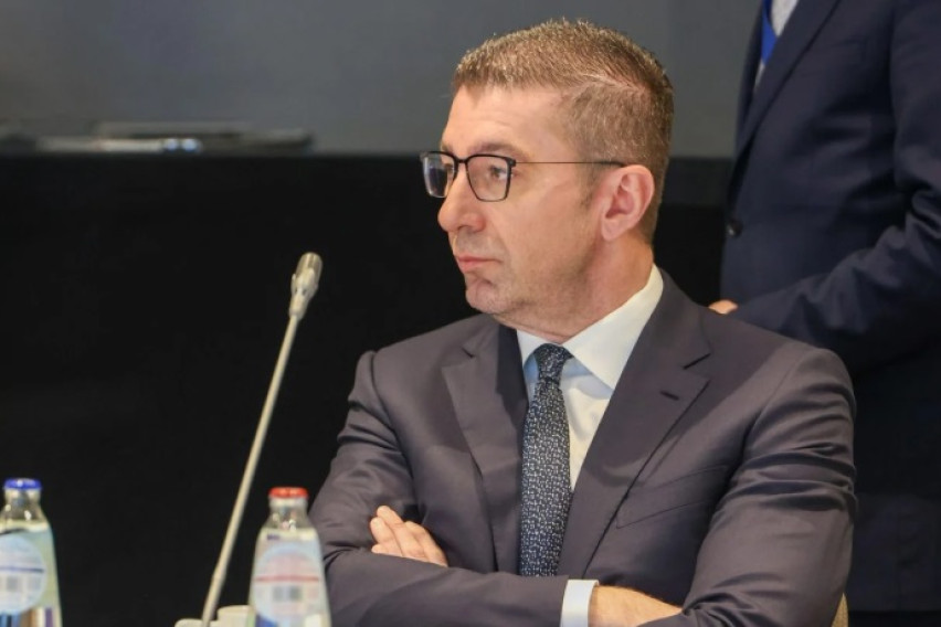 Имаме чувство дека стравот му влезе длабоко во коските на Мицкоски, велат од СДСМ