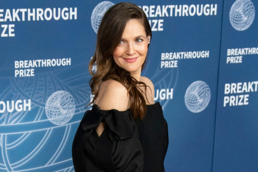 [ВИДЕО] Славната актерка шокираше со признанието: „Не носам градник бидејќи сум престара за тоа, баш ми е гајле ако градите ми паднат до колена“