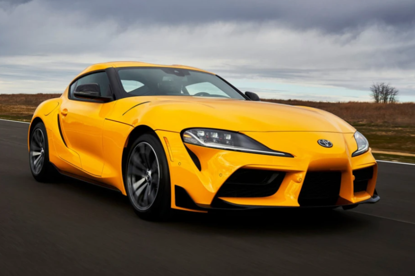 „Toyota“ го гаси овој модел, а неговата продажба порасна повеќе од двојно