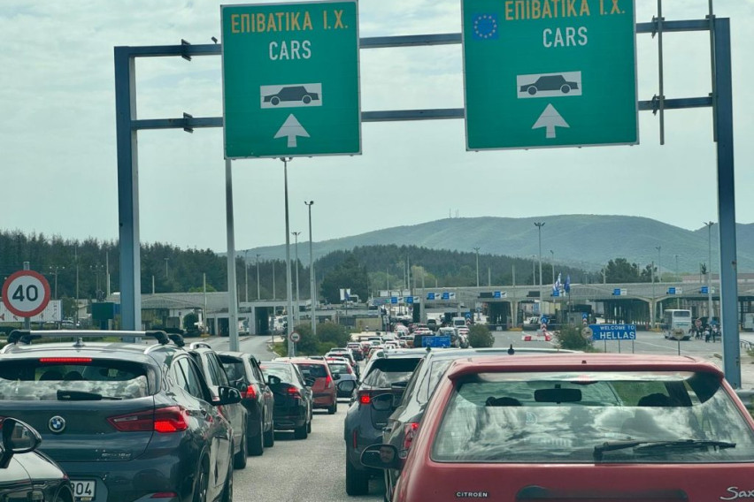 Над 16.000 македонски државјани ја напуштиле земјата во последните 24 часа, најфреквентни ГП Табановце и Богородица