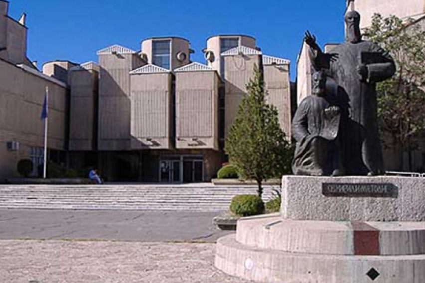 СДСМ: МВР ги попречи професорите на Правниот факултет да пристапат на работа