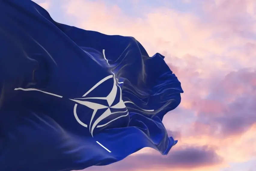 Ле Пен најави повлекување на Франција од воената команда на НАТО ако победи на изборите