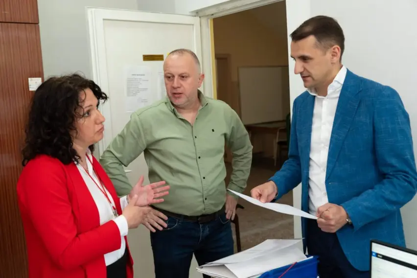 Велковски во посета на Центарот за социјална работа во Велес: Помошта да стигне до оние на кои им е најпотребна