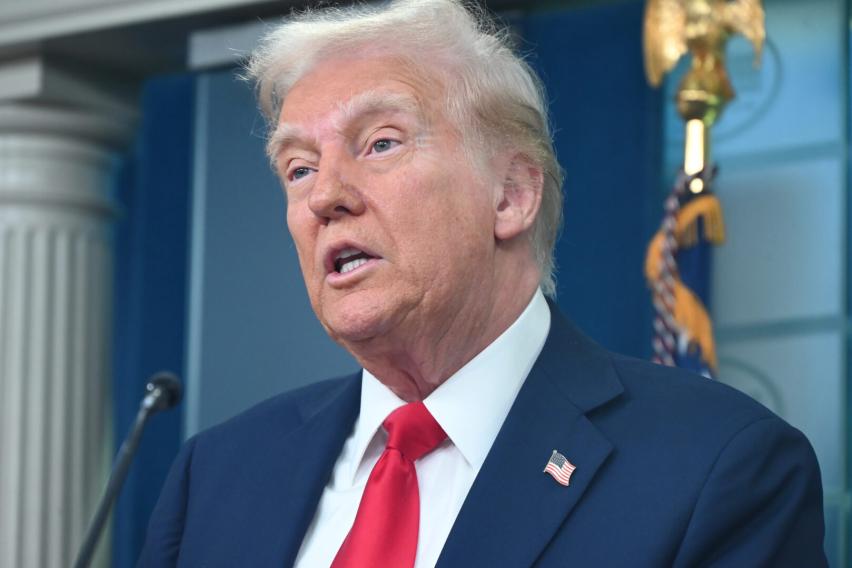 [ВИДЕО] Трамп: „Имаме лек што ги враќа луѓето од мртвите, му ги направија последните обреди на човекот, децата плачеа…