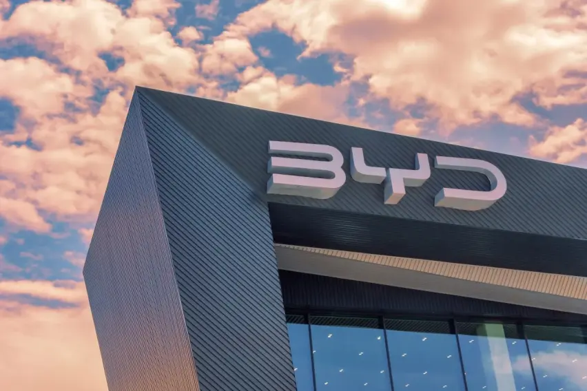 САД ги додадоа Alibaba и BYD на листата компании п