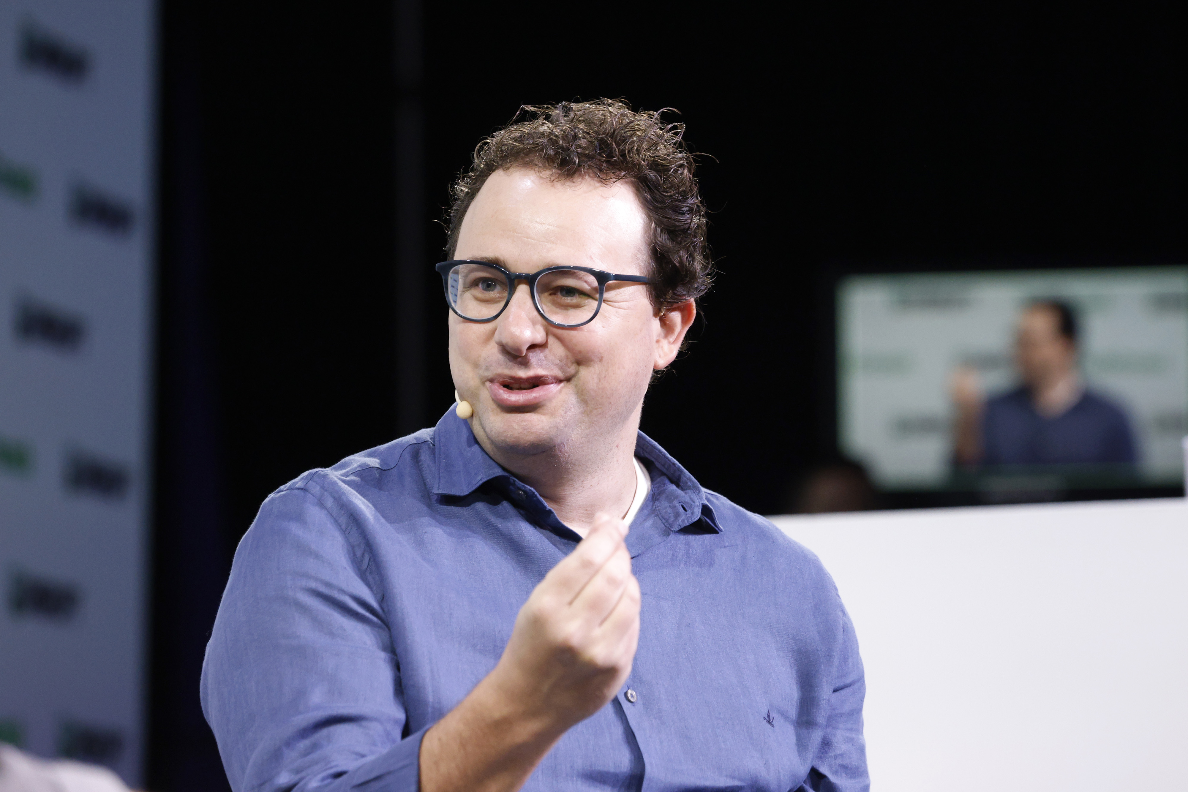 Дарио Амодеи на TechCrunch Disrupt во 2023 година