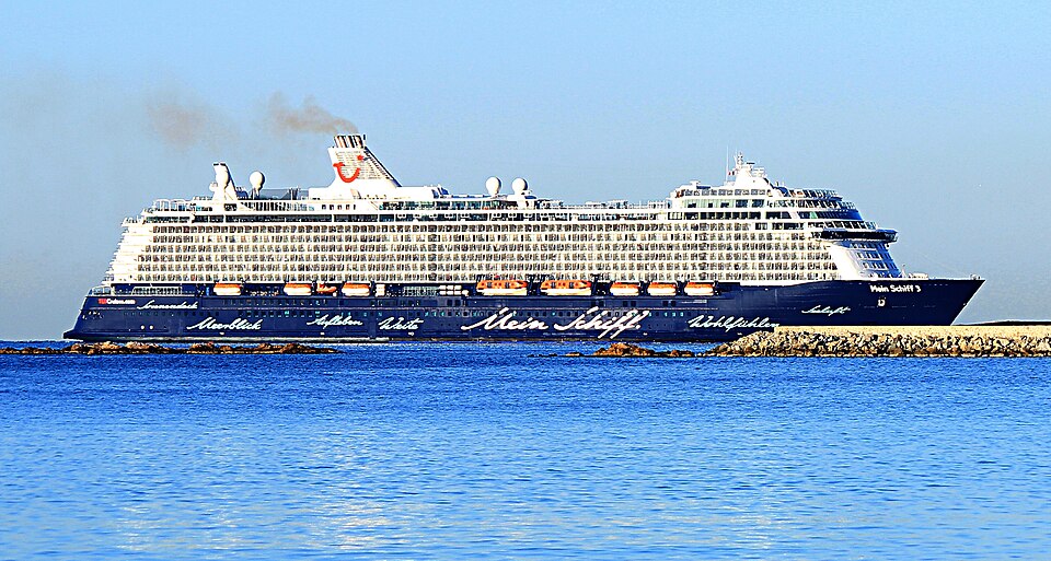 Архивска фотографија на крузерот Mein Schiff 3