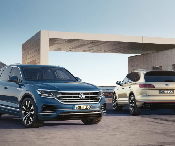 Volkswagen Touareg 2019 панорама